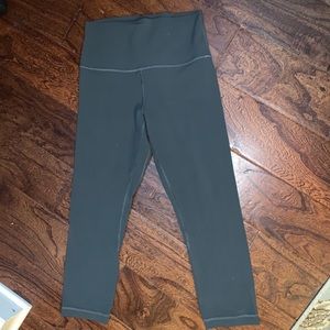 Lululemon Align leggings 21” sage green